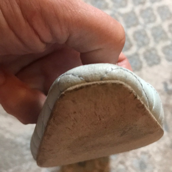 Manolo Blahnik calf leather in pastel blue❤️ - Picture 3 of 6